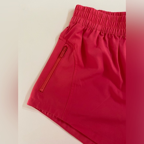 UGG Gracelynn Shorts - Picture 3 of 10